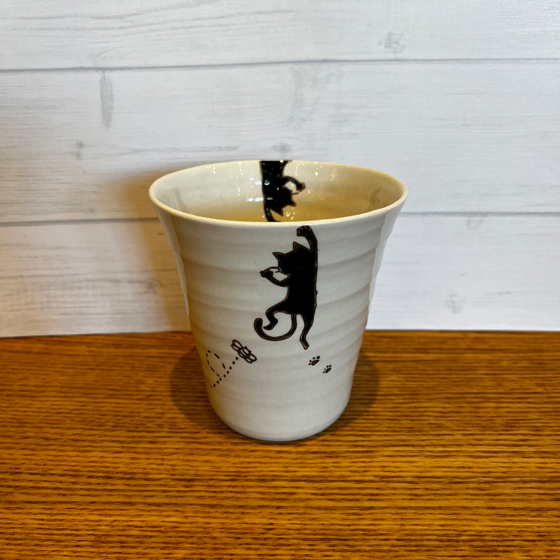 【長崎】波佐見焼　菊祥陶器　ぶら下がりネコ　カップ（大）