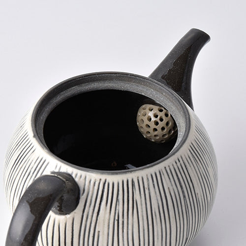 【長崎】波佐見焼　利左エ門　SEN彫　新ポット(網付)